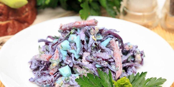 Salada de repolho defumado