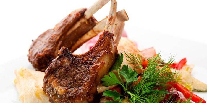 Costillar de cordero al horno