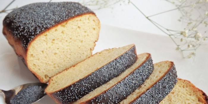 Pão pronto com sementes de papoula para a dieta Ducane