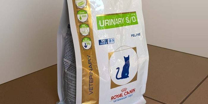 Royal Canin URINARY Opakowanie karmy dla kotów