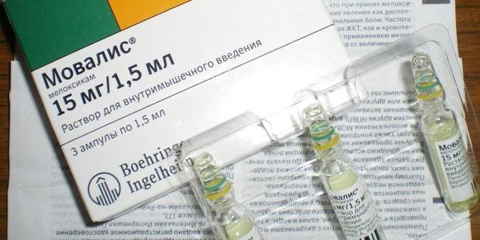 Movalis v ampulkách