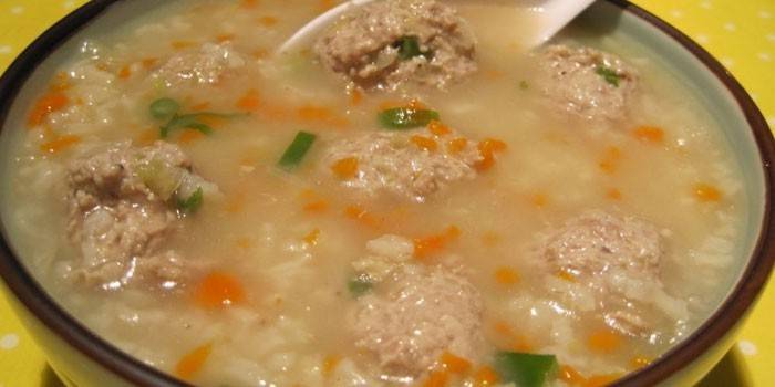 Caldo com sabor de almôndega
