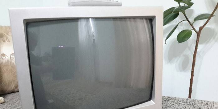 CRT TV