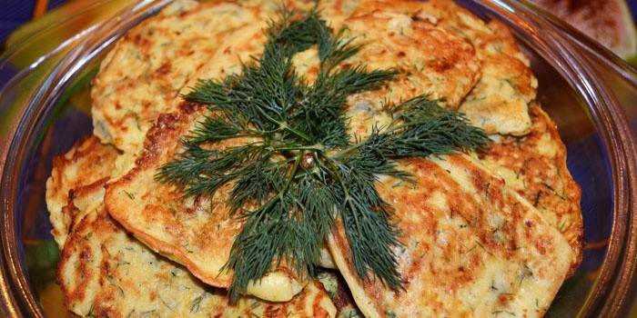 Gotowe placuszki z cukinii