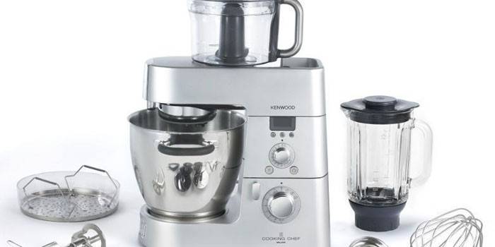 Máquina de cocina con boquillas