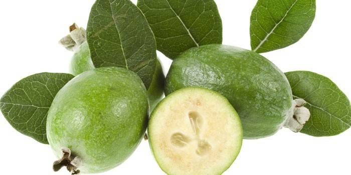 Owoce Feijoa