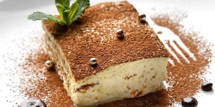 Plátok tortu Tiramisu