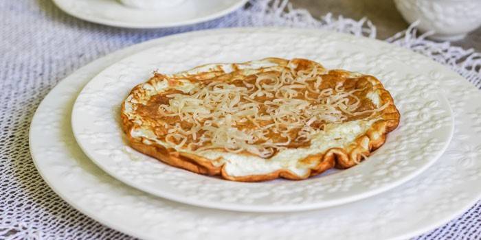 Omlet białkowy z serem