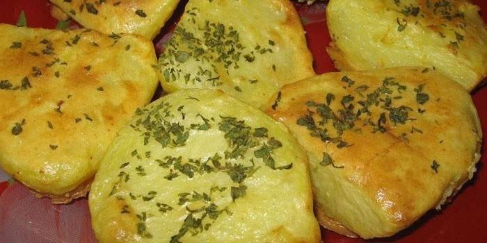Batata assada com ervas