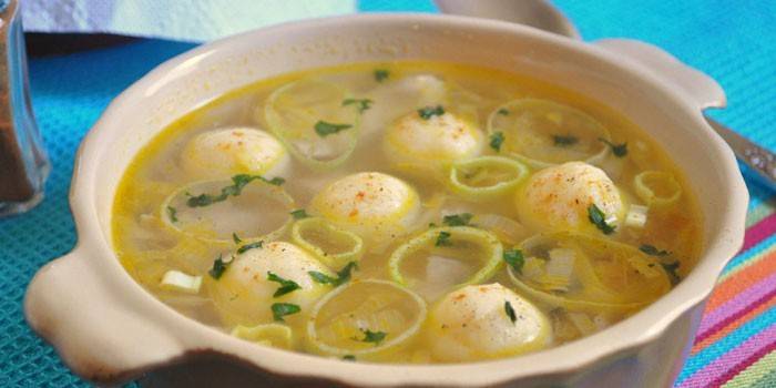 Sopa de nhoque de batata