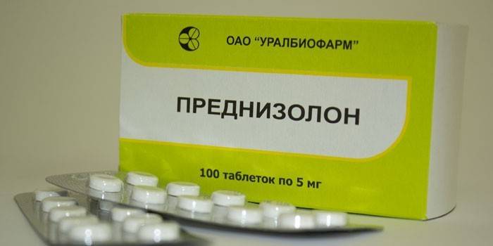 Prednizolónové tablety v balení