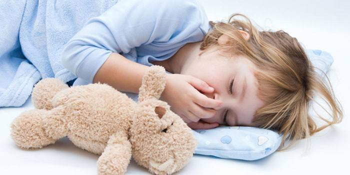 Niña durmiendo