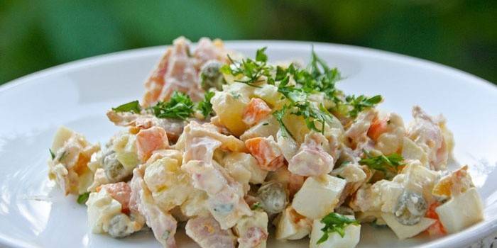 Ensalada en un plato