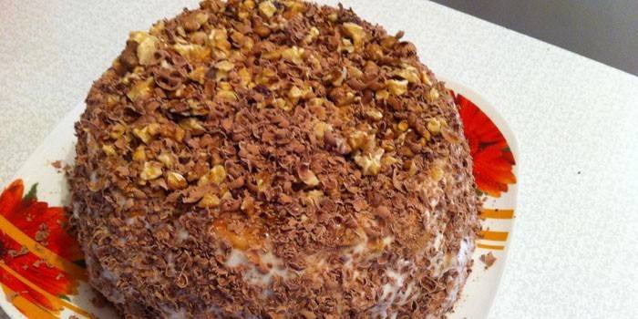 Bolo de gengibre com creme de leite