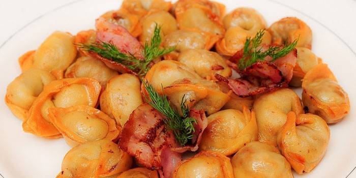 Smażone pierogi z boczkiem