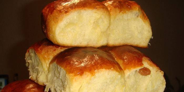 Bollos de pasas suaves caseros