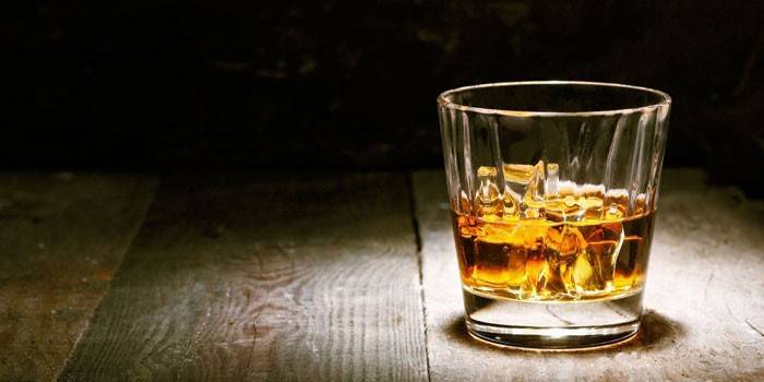 Whisky en un vaso