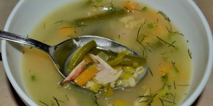 Sopa De Frango De Cevada De Pérola