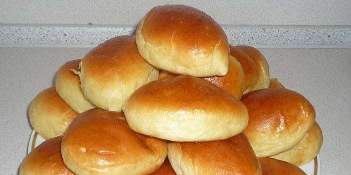 Tortas De Fermento Assado