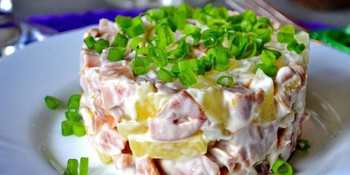Ensalada de Pollo y Piña