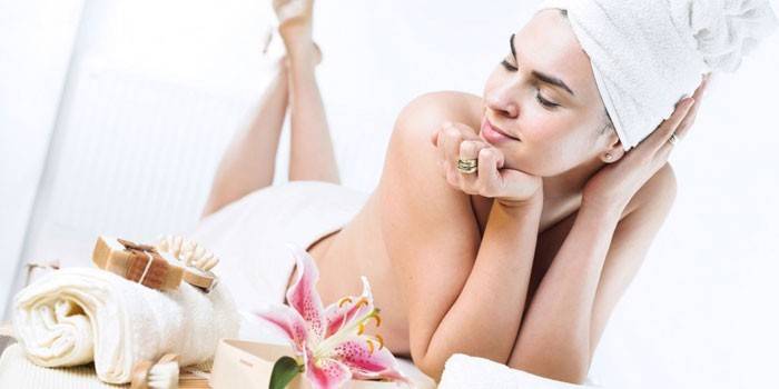 Menina no spa