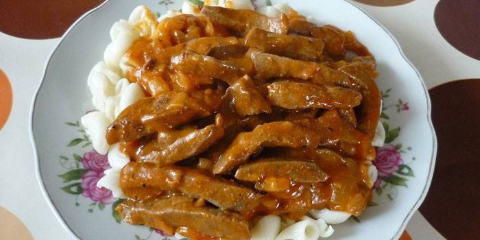 Stroganoff de pasta de hígado de res
