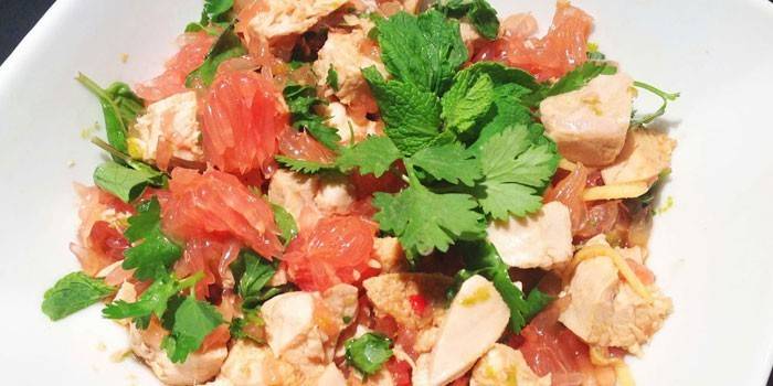 Toranja e Salada de Frango
