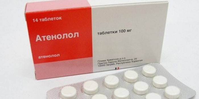 Tabletki Atenolol w opakowaniu