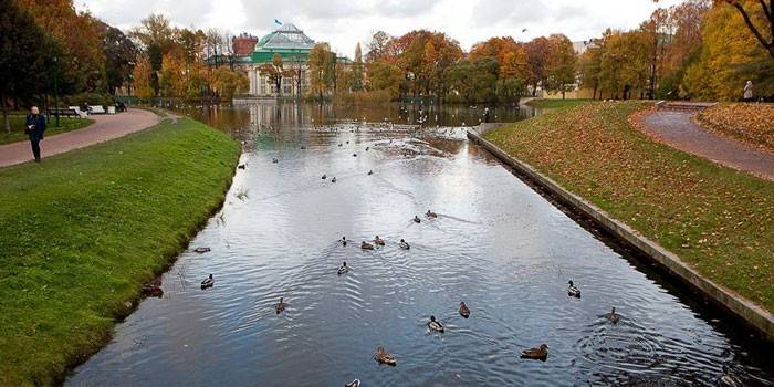 Záhrada Park Tauride v Petrohrade