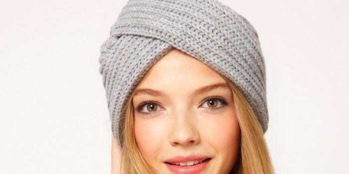 Menina, em, um, turbante, chapéu