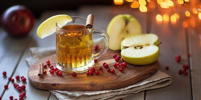 Apple Mulled Wine
