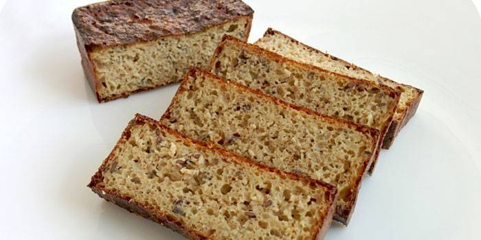 Pão de farelo caseiro com especiarias