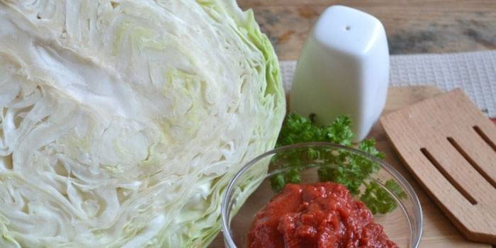 Repolho e Pasta de Tomate