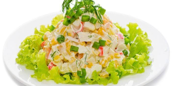 Цраб салата са кукурузом