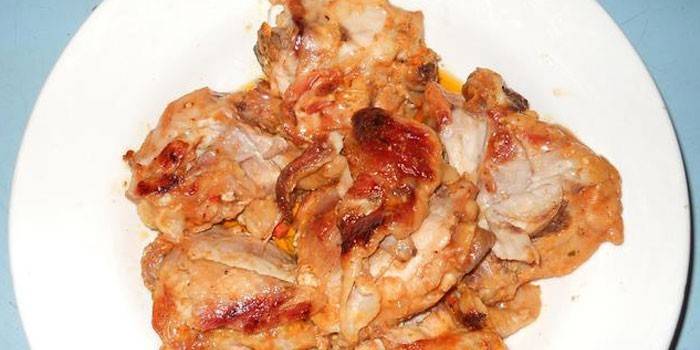 Muslos de pollo confeccionados en la manga