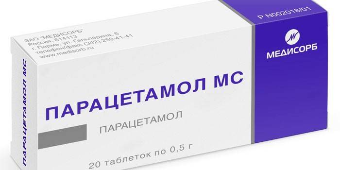 Paracetamol tablety v balení