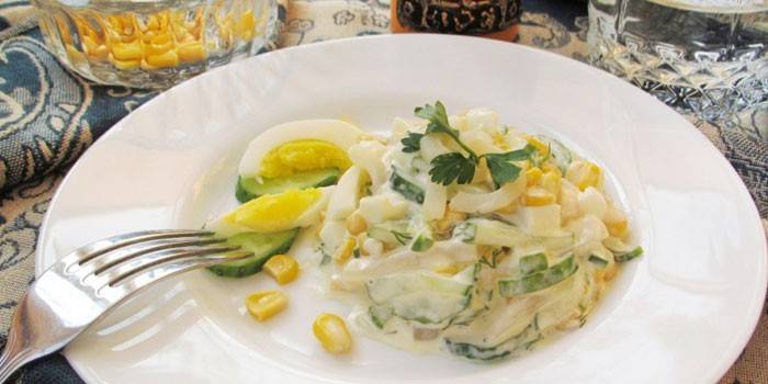 Prato de salada de lula
