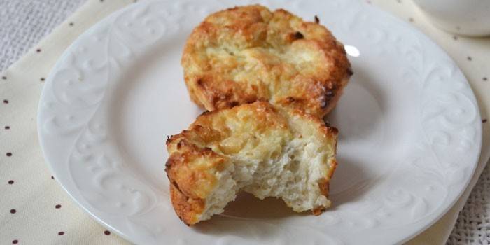 Cheesecakes de farelo assados ​​no forno