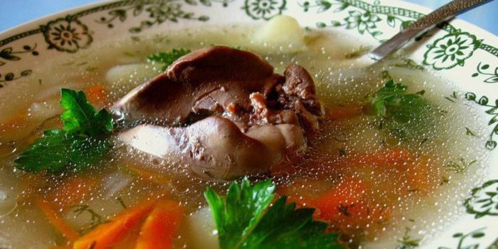 Hígado de pollo en caldo