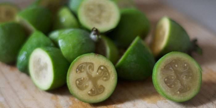 Metades Feijoa