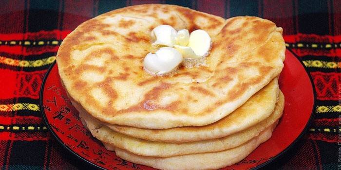 Gotowy stos Khachapuri