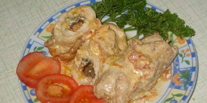 Roladki z kurczaka zapiekane w sosie śmietanowym