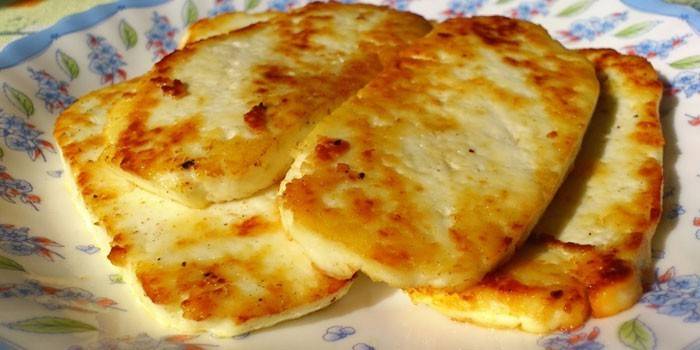 Obaľované syrové palacinky