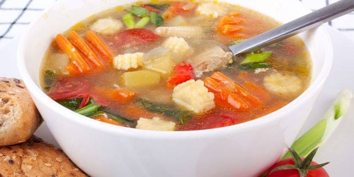 Sopa adelgazante vegetal de apio