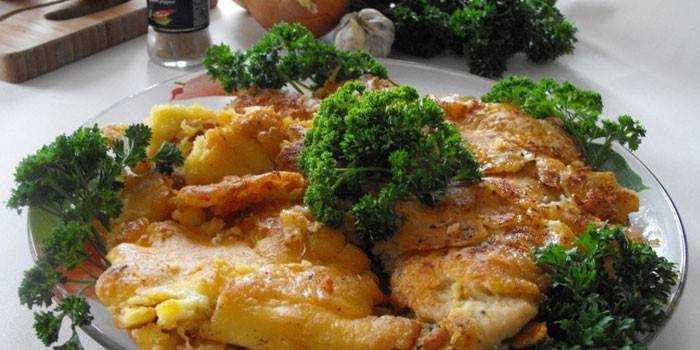 Pollo frito en masa de mayonesa