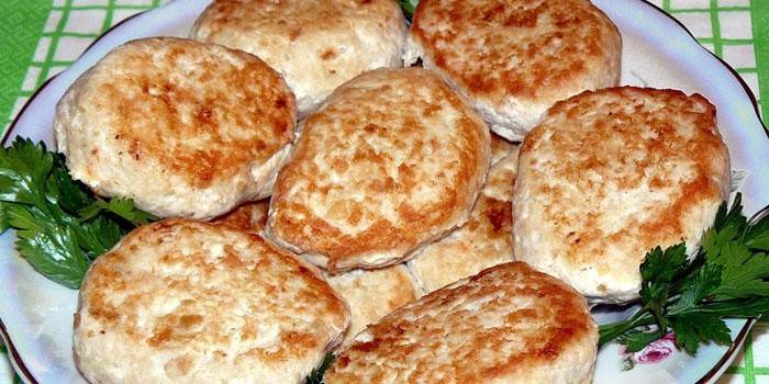 Chuletas de filete de pollo listas para usar