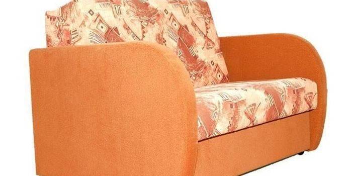 Mała sofa z mechanizmem akordeonowym model Maria