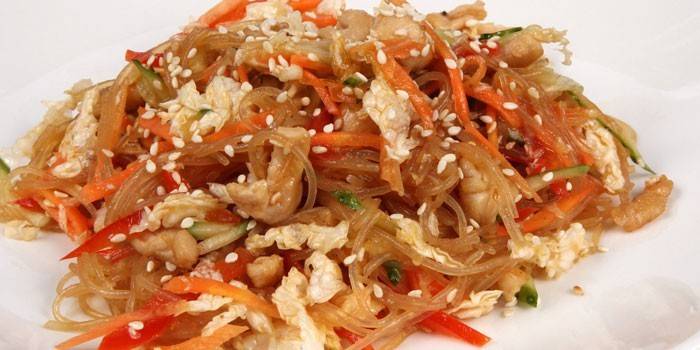 Ensalada Funchose y Pollo
