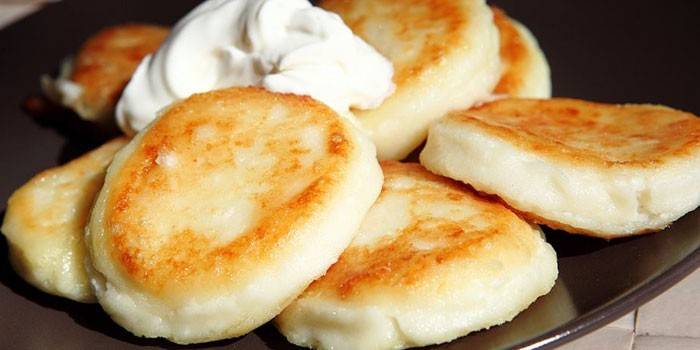 Tartas de requesón con crema agria