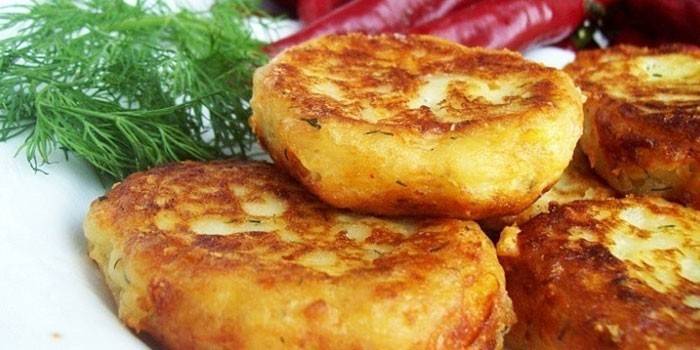 Przygotowane puree ziemniaczane zrazy